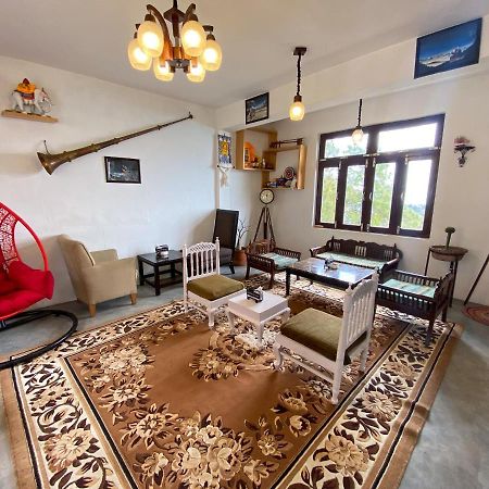 Redeem Cafe & Homestay McLeod Ganj Exterior foto